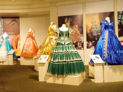 1850s dress exhibit at the Gold Museum in Ballarat